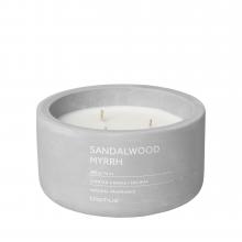 Luxury Natural Candle – 3 Wicks, Soy Wax, Concrete Container
