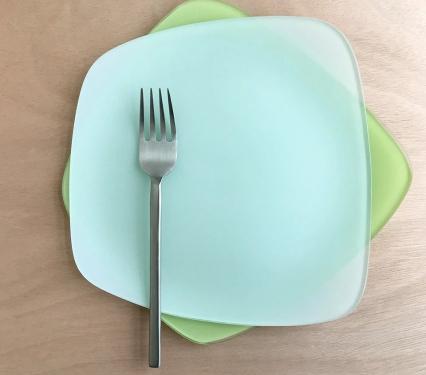 Riverside Design Form Plate 9"