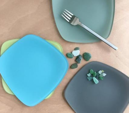 Riverside Designs Form Plate Set of 4
