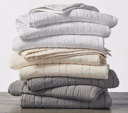 sateen_double_stitch_comforter_multi_stack_soft_light_pdp_1_1.jpg